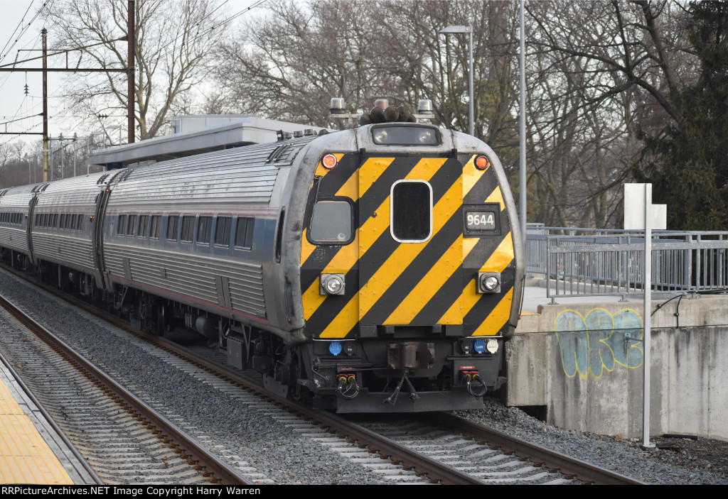 Amtrak Keystone Service 654